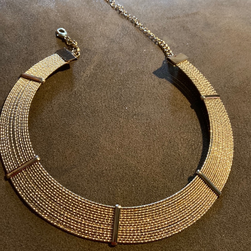 Gold choker necklace